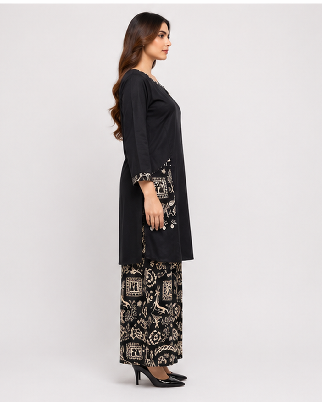 Black Printed Kurta Palazzo Set with Cream Motif for Women